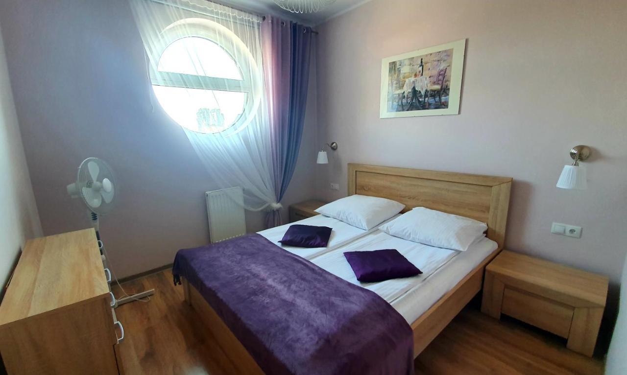 Apartamenty Marina House ビィドゴシュチュ 部屋 写真