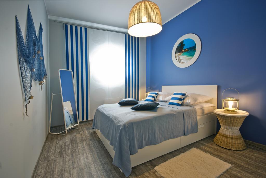 Apartamenty Marina House ビィドゴシュチュ 部屋 写真